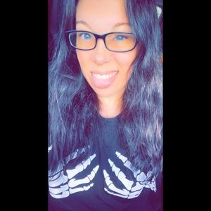 Meet your Posher, Devin